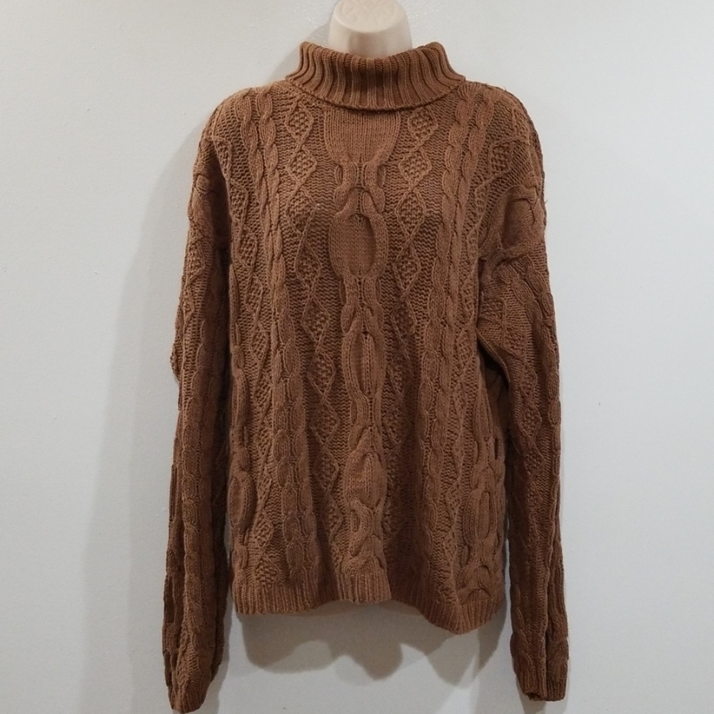 Chelsea studio women's tan cable knit sweater